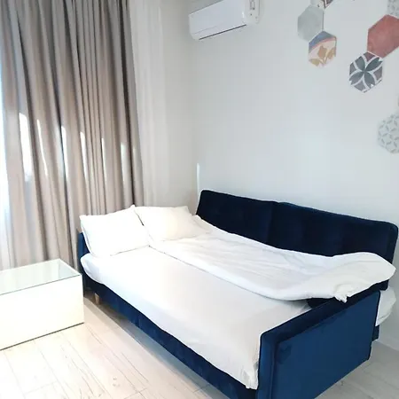 Tara Deluxe * Várna