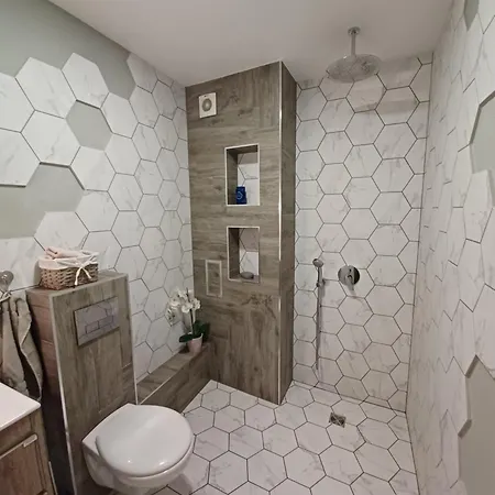 Tara Deluxe Apartman Várna