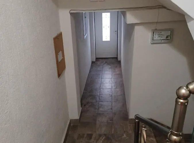 Tara Deluxe Apartment *